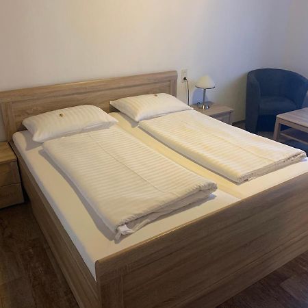 ברגהיים Hotel Brauhaus Zur Krone מראה חיצוני תמונה