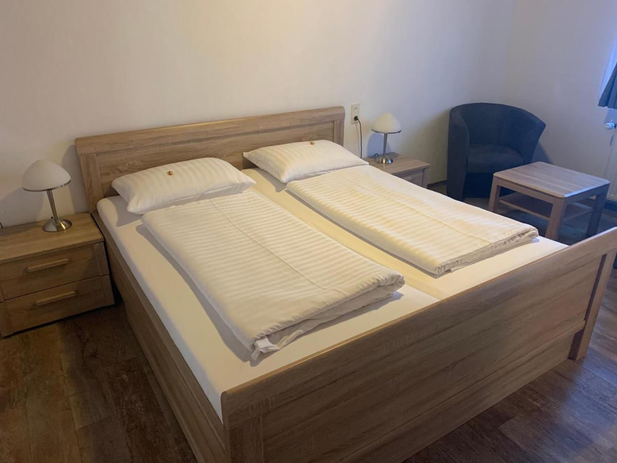 ברגהיים Hotel Brauhaus Zur Krone מראה חיצוני תמונה